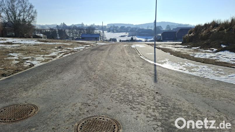 Der Plößberger Marktgemeinderat legte "Schloßleite" auch als Straßenname im gleichnamigen Baugebiet in Wildenau fest. Einem Antrag eines Ehepaars zur Wahl eines anderen Namens wurde nicht entsprochen. Bild: prh