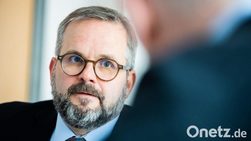 Bayer-Manager Berninger: Sorge um Auseinanderdriften Europas und der Vereinigten Staaten. (Archivbild) Bild: Christoph Soeder/dpa