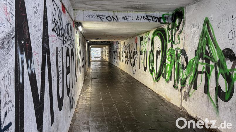 Die Schmuddelunterführung vom Amberger Bahnhof in die Rouffstraße. Sie war ein Thema bei den Nachfragen im Amberger Bauausschuss. Bild: Stephan Huber