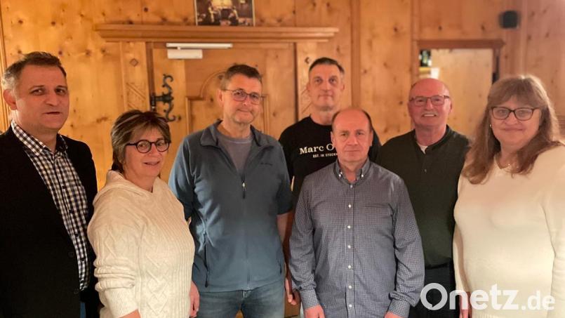 Die Liste des BZA führt Stefan Anderle (links) als Bürgermeisterkandidat an. Bild: oe