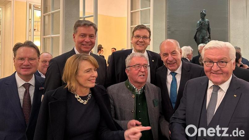 Zu den Ehrengästen beim festlichen Gedenkakt in München gehörte auch der Bürgermeister des Marktes Wiesau, Toni Dutz (Dritter von rechts). Bild: Pressestelle Bund der Vertriebenen