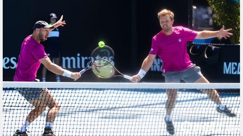 Das deutsche Davis-Cup-Doppel ist in Melbourne bereits raus. Bild: Frank Molter/dpa