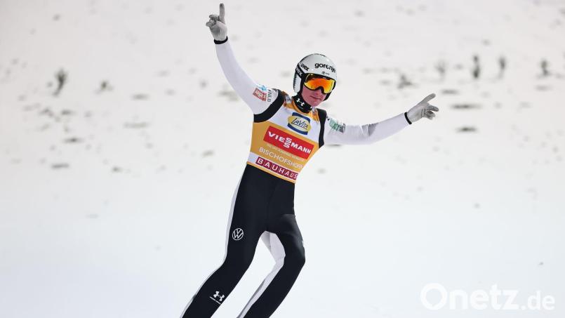 Der Slowene Prevc will seinen nächsten Titel einfahren. (Archivbild) Bild: Daniel Karmann/dpa