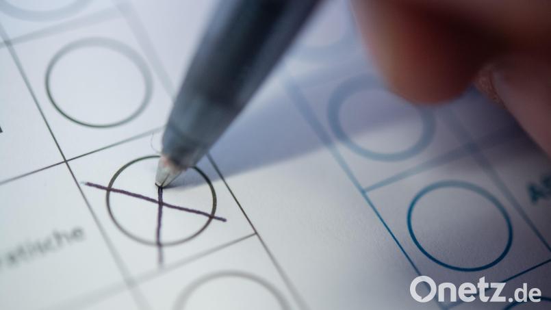 Um die 60 Sitze im Neustädter Kreistag bewerben sich 373 Frauen und Männer auf acht Wahllisten. Für die FDP kann kein Kreuzchen gemacht werden. Ihr Wahlvorschlag wurde vom Wahlausschuss für ungültig erklärt, weil die benötigten Unterstützerunterschriften nicht ausreichten. Symbolbild: Sebastian Gollnow/dpa