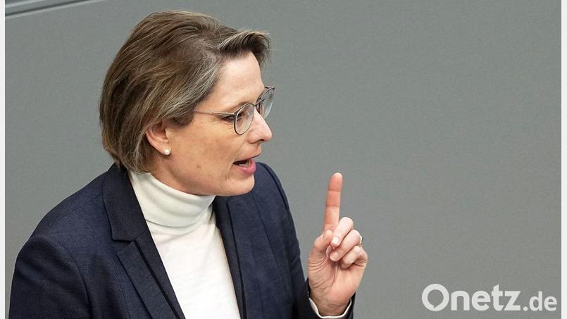 Bundesjustizministerin Stefanie Hubig will klare Regeln gegen Spanner-Fotos (Archivbild). Bild: Michael Kappeler/dpa