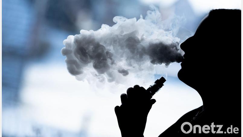 Kühlend und erfrischend sollen sogenannte "Cooling Agents" in E-Zigaretten wirken. Archivbild: Silas Stein/dpa