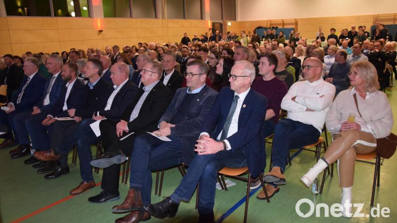 Beim Neujahrsempfang der Gemeinde Ebermannsdorf waren viele Interessierte beteiligt. Bild: bö