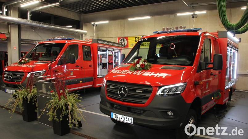 Ein großer Tag für die Feuerwehren Matzersreuth und Wondreb. Ihre neuen Tragkraftspritzenfahrzeuge wurden am Samstag offiziell übergeben. Bild: kro