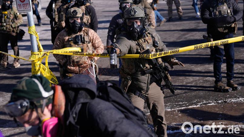 Ein Mann starb durch Schüsse eines Beamten in Minneapolis. Bild: Abbie Parr/AP/dpa