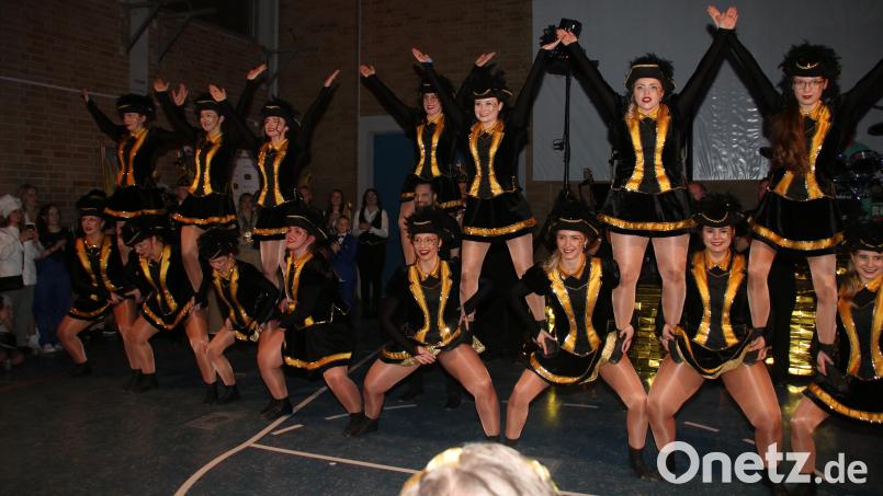 Die Garde des Pressather Faschingsverein freut sich schon auf den eigenen Ball am Samstag. Hier ein Foto von der Session 2025. Archivbild: sne