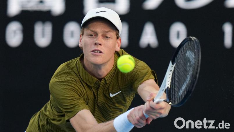 Jannik Sinner hatte im Achtelfinale von Melbourne keine Probleme. Bild: Dar Yasin/AP/dpa