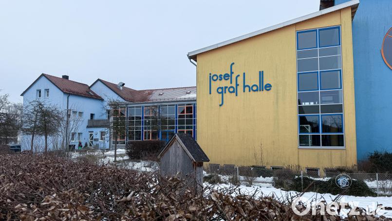 Die Max Prechtl Grund- und Mittelschule in Hahnbach, Landkreis Amberg-Sulzbach. Bild: Stephan Huber