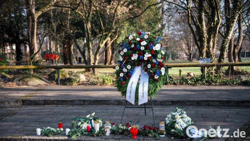 Ein Jahr nach der Gewalttat wollen nun Wissenschaftler eine Umfrage starten. (Archivbild) Bild: Daniel Vogl/dpa