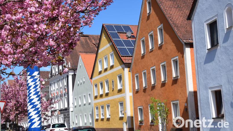 Der Marktplatz von Hohenburg. Die Gemeinde versucht, dem sogenannten Donut-Effekt entgegen zu arbeiten. Bild: bö