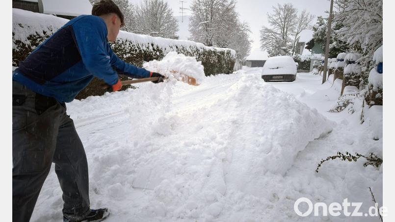 Nicht überall kann heute Müll abgeholt werden. Bild: Daniel Löb/dpa