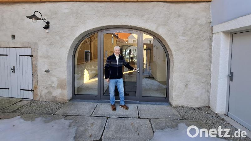 Hereinspaziert: Im Bürgerhaus will der neue Seniorenbeauftragte Uli Sommer Veranstaltungen für die Ü-60-Generation anbieten. Bild: esc