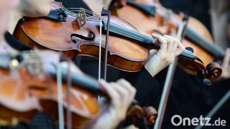 Die Deutsche Musik- und Orchestervereinigung warnt vor Personalabbau in Berufsorchestern. (Symbolbild) Bild: Jens Kalaene/dpa-Zentralbild/dpa
