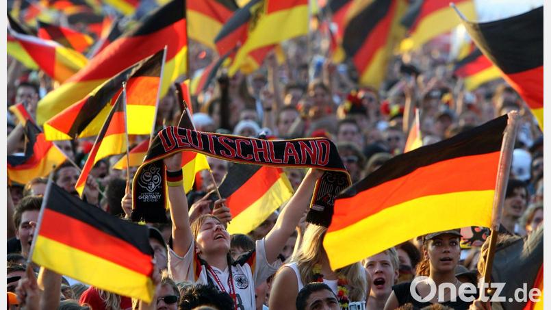 Die WM 2006 gilt bis heute als „Sommermärchen“. (Archivbild) Bild: Kay Nietfeld/dpa