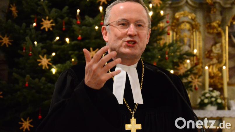 Landesbischof Christian Kopp hielt bei seinem Besuch in Weiden eine Predigt in der Michaelskirche. Bild: Kunz