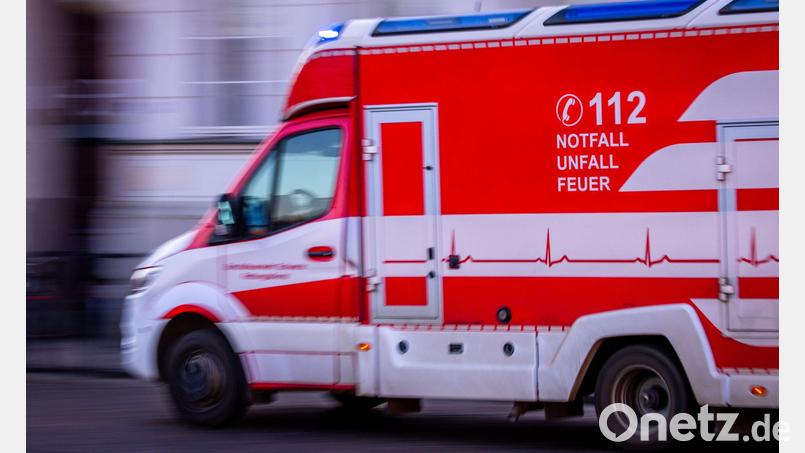 Nach einem tödlichen Badeunfall von zwei Schwestern sind nun die Eltern angeklagt. (Symbolbild) Bild: Jens Büttner/dpa