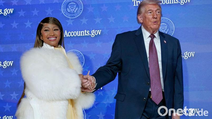 Rapperin Nicki Minaj sagte, sie sei der „wahrscheinlich“ größte Fan des US-Präsidenten. Bild: Jose Luis Magana/AP/dpa