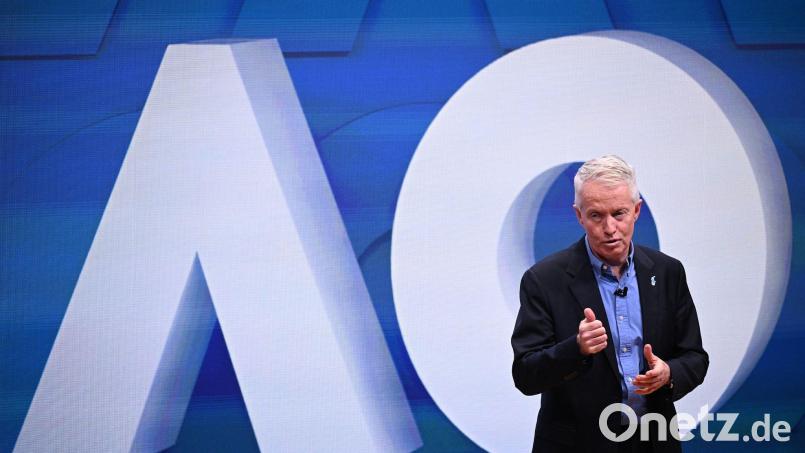 Australian-Open-Boss Craig Tiley will mit den Tennisprofis über die vielen Kameras auf der Anlage reden. Bild: James Ross/AAP/dpa