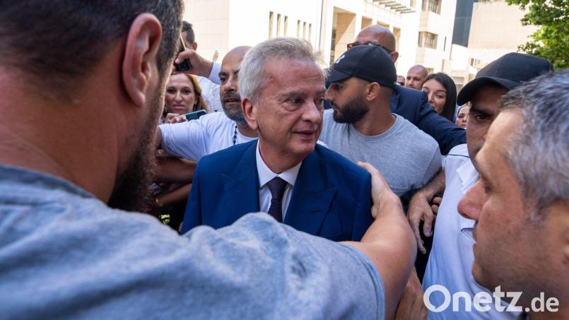 30 Jahre lang stand Riad Salameh an der Spitze der Zentralbank. (Archivbild) Bild: Hassan Ammar/AP/dpa