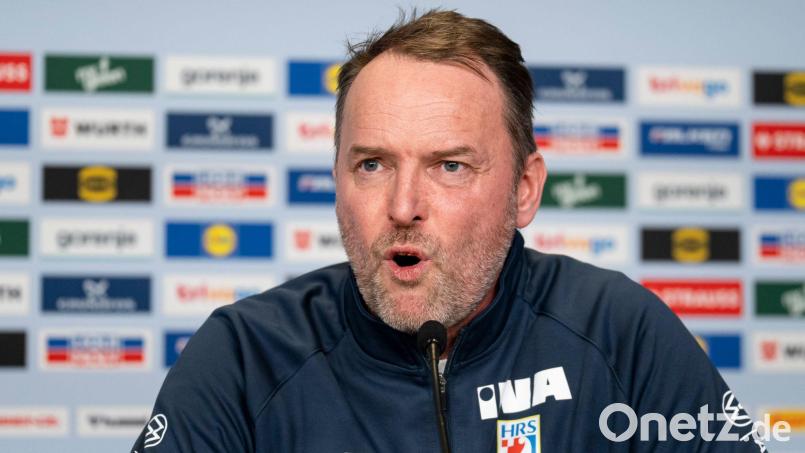 Kroatiens Trainer Dagur Sigurdsson schimpft über die Bedingungen bei der Handball-EM. Bild: Sina Schuldt/dpa