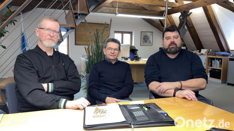 Sie stehen für das Kulturangebot der Stadt in seiner vielfältigen Form: Stadtarchivar Jörg Fischer, Seidel-Saal-Manager Fred Tischler und Bürgermeister Stefan Frank (von links). Bild: ge