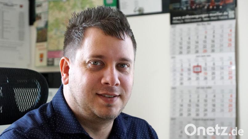 Seit Oktober 2020 gehört Michael Röger der Gemeindeverwaltung an. Nunmehr wurde dem Kämmerer die weitere Aufgabe eines stellvertretenden Standesbeamten übertragen. Bild: bkr