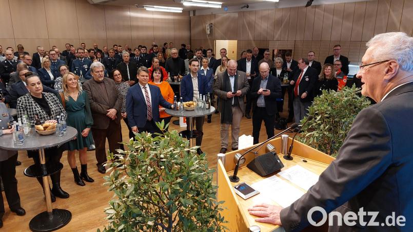 Bayerns Innenminister Joachim Herrmann spricht in Weiden über die großen sicherheitspolitischen Herausforderungen. Bild: Kunz