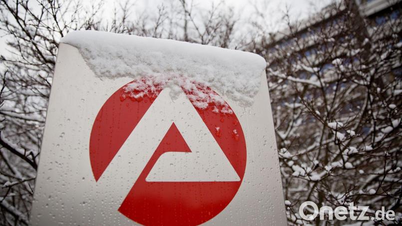 Im Winter steigt die Arbeitslosigkeit traditionell an. (Symbolbild) Bild: Daniel Karmann/dpa