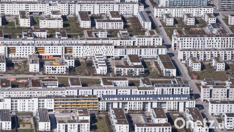Eine Münchner Wohnanlage. In der Landeshauptstadt gibt es quasi keine Wohnungen mehr für weniger als zwölf Euro Miete pro Quadratmeter. (Symbolbild) Bild: Sven Hoppe/dpa