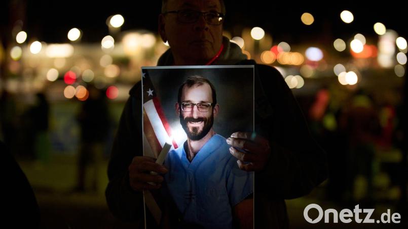 Alex Pretti wurde durch Schüsse von Bundesbeamten getötet. (Archivbild) Bild: John Locher/AP/dpa