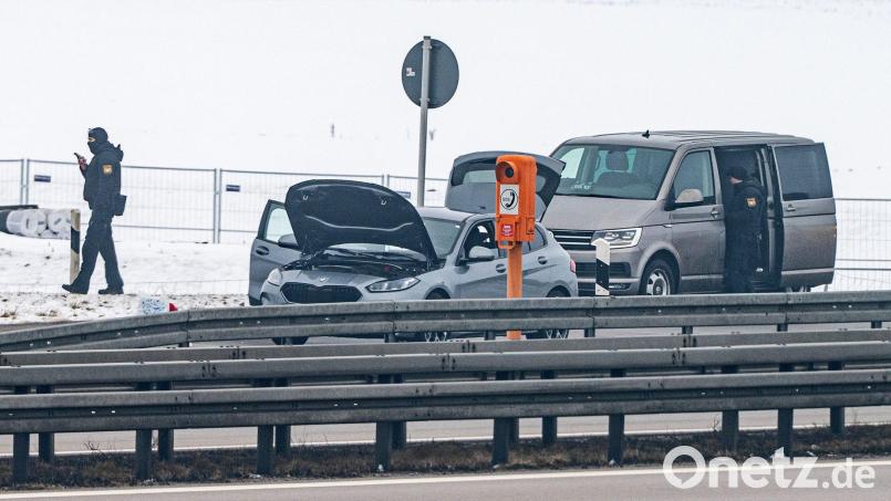 Die Ermittlungen im Fall eines brisanten Funds auf der Autobahn 3 gehen weiter. Bild: Armin Weigel/dpa