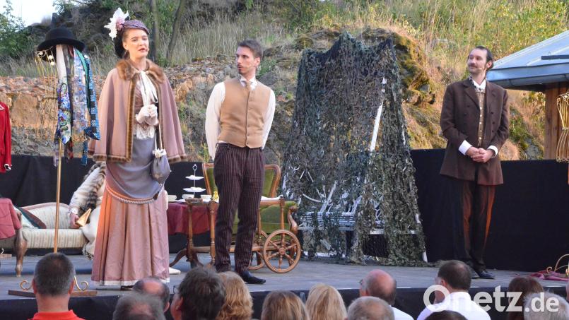 Gerne denkt man an Aufführungen des Landestheaters Oberpfalz in Waldeck. Auch der neue Theaterbetrieb sollte hier wieder präsent sein. Bild: Benkhardt