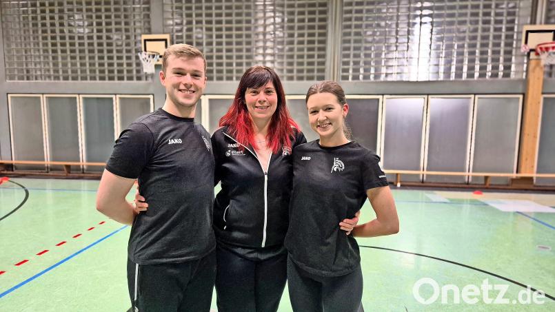 Ein eingespieltes und erfolgreiches Trio: Lena Meyer (rechts) und René Skorupa mit ihrer Trainerin Alexandra Zapfl. Bild: Torsten Ernstberger