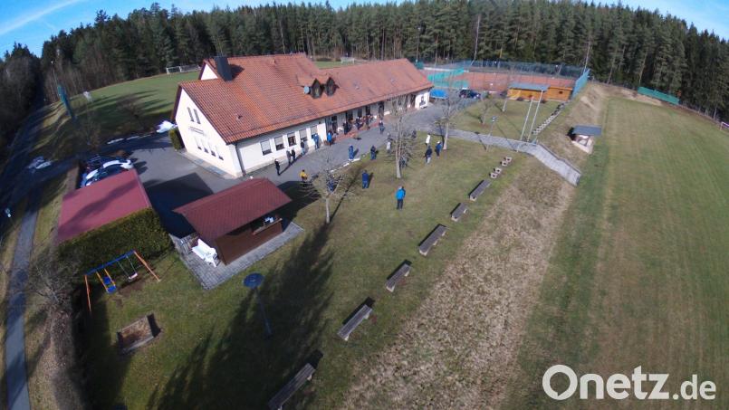 Die DJK Irchenrieth hat seit 1989 ein eigenes Sportgelände. Bild: Josef Hammer