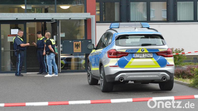 Das Arbeitsamtsgebäude war am Freitag nach dem Vorfall geschlossen. Bild: Benkhardt
