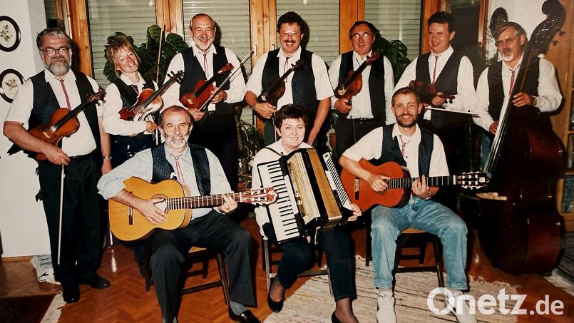 Die Gruppe "Stodtbergsait'n" feiert 40. Geburtstag. Das Bild zeigt die Band in ihrer Anfangszeit. Archivbild: Bayerl/exb