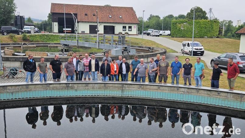 Viele Neu-Informationen und ein reger Gedankenaustausch begleiteten den Nachbarschaftstag der Klärwärter aus dem NEW-Landkreis-Westen und der Stadt Weiden beim Treffen im Eschenbacher Klärwerk. Bild: do