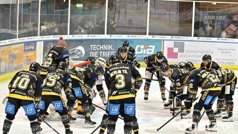 Gegen Schongau verlor der ERSC Amberg zuletzt mit 2:5. In der Abstiegsrunde werden die Karten allerdings neu gemischt. Archivbild: Hubert Ziegler