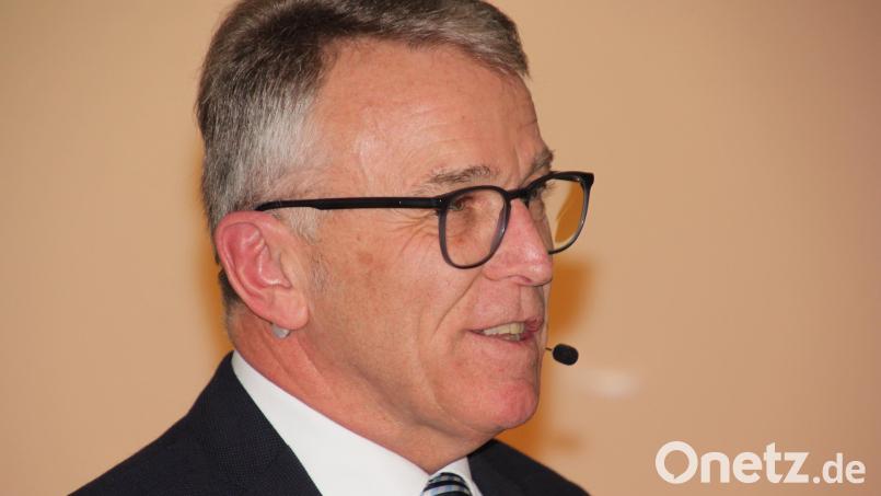 Bürgermeister Franz Stahl zur Schuldenlage der Stadt: "Tirschenreuth ist stabil". Bild: Konrad Rosner