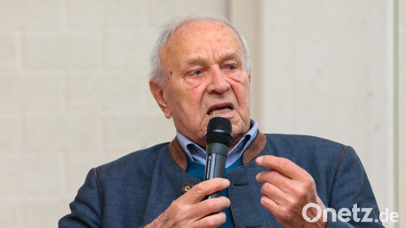 Altlandrat Hans Schuierer feiert am Freitag, 6. Februar, seinen 95. Geburtstag. Archivbild: Wolfgang Steinbacher