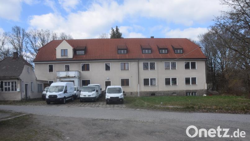 Das ehemalige Verwaltungsgebäude ist das Kernprojekt der Sanierung der ehemaligen Bleikristallfabrik Beyer &amp; Co. Bild: fz