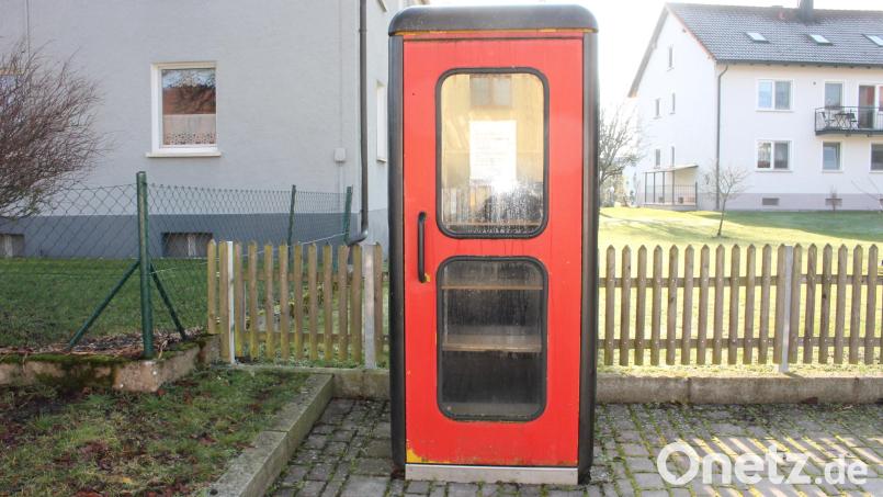 In Schwarzenbach gibt es bereits eine Bücherzelle, in Pressath soll sie auch bald stehen. Nicht mehr benötigte Bücher, die zum Entsorgen zu schade sind, können dort hinterlegt und von anderen "Leseratten" kostenlos entnommen werden. Bild: Bernhard Piegsa