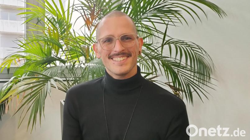 Andreas Richard Schießler aus Schwandorf möchte mit seinem Format „Das Gespräch“ Menschen dazu animieren, ihre persönlichen Geschichten und Erfahrungen zu teilen. Bild: ald