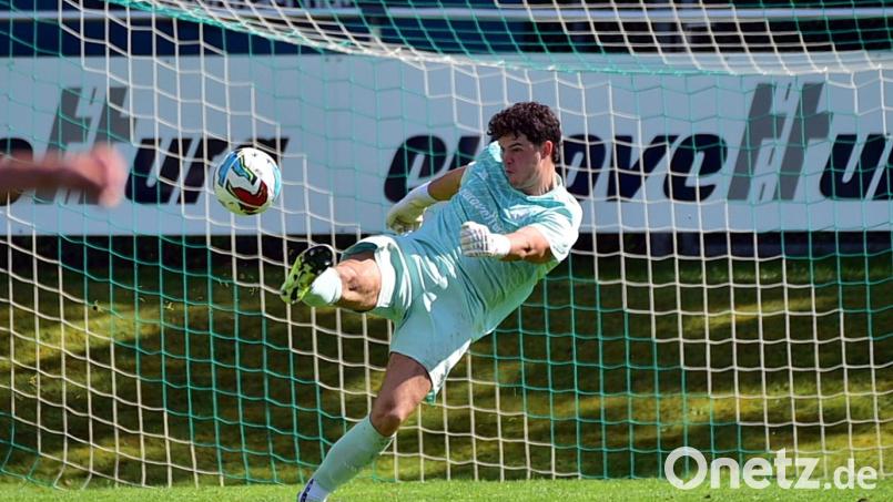 Torwart Nicolas Köpper fehlt dem SV Fortuna Regensburg nach der Winterpause. Bild: Dirk Meier
