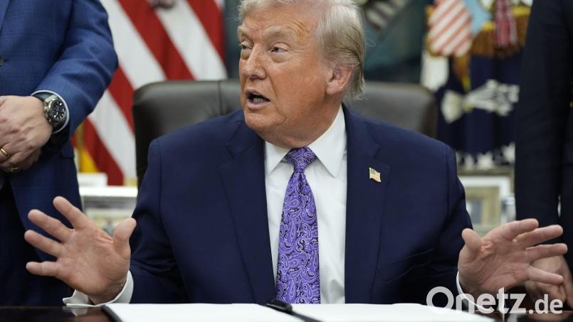 Donald Trump hat nach eigenem Bekunden KI-Software wie ChatGPT noch nicht benutzt. (Archivbild) Bild: Alex Brandon/AP/dpa