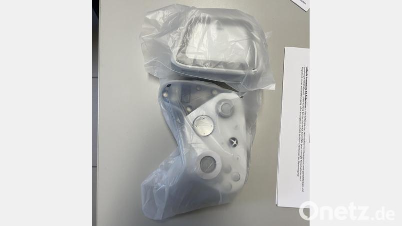 In Burglengenfeld versuchte ein 24-Jähriger, einen Controller zu stehlen. Der Diebstahl misslang, als der Controller zu Boden fiel. Bild: PI Schwandorf